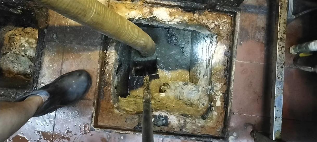 新华镇化油池清理-污水池清掏