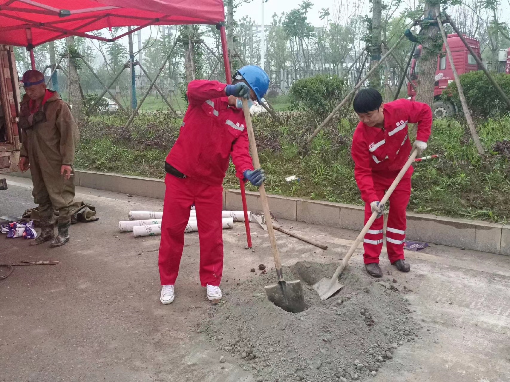 新华镇管道疏通哪家好】及时进行市政管道清淤