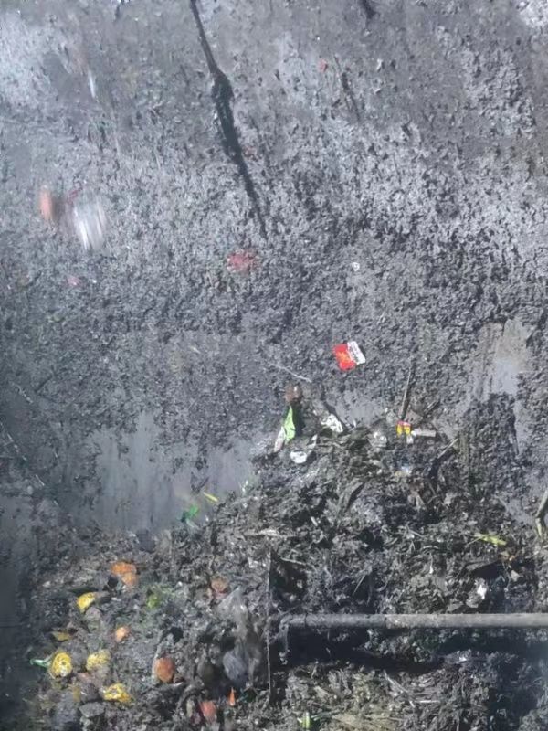 新华镇污水池清理
